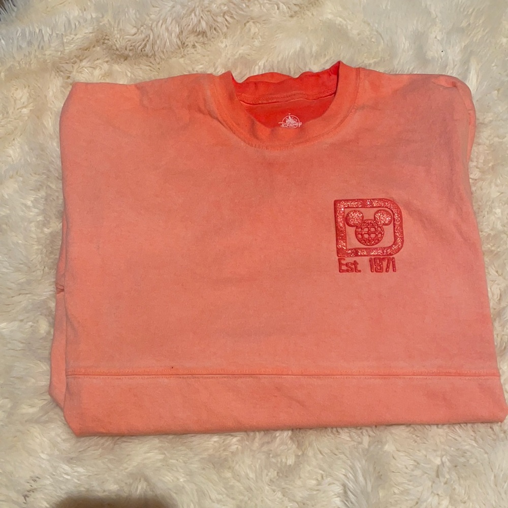 DISNEYLAND OMBRÉ CORAL SPIRIT JERSEY